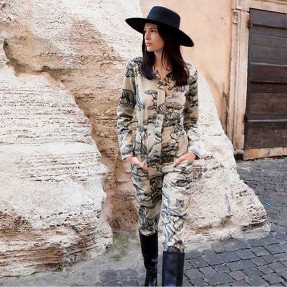 NWOT - Las Surenas Safari Jumpsuit - Size Large - Picture 1 of 5